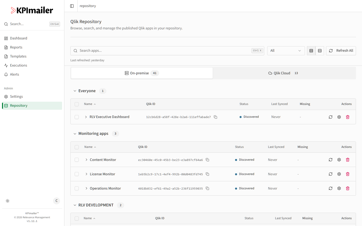 Qlik Repository page with On-premise and Qlik Cloud tabs, apps grouped by stream, and Status and Last Synced columns